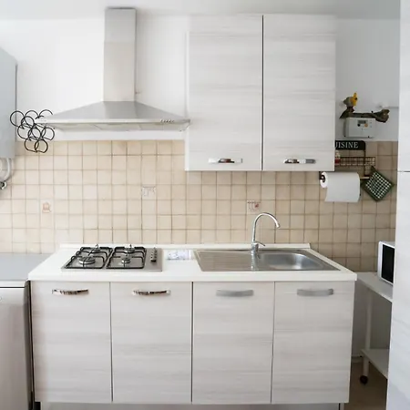 Enza House Lägenhet *